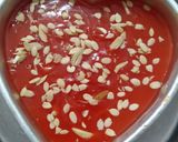 A picture of step 5 of Karachi halwa.