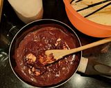 Foto del passaggio 3 della ricetta Ciambella al cioccolato fondente🍫🍩