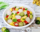 Foto langkah ke 6 dari resep Manisan rambutan dan nanas.