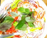 Une image de l'étape 5 de Salade de bœuf aux vermicelles Thaï.
