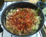 Foto del paso 8 de la receta: Repollo en cintas con tuco