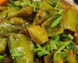 A picture of step 10 of Val Papadi Bhaji (Winter Special Broad/Flat Beans Curry).