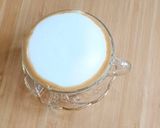 Gambar langkah 2 resipi Cappuccino.