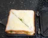 A picture of step 4 of Paneer capsicum, onion toast.