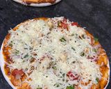 A picture of step 7 of Desi Tandoori Pizza.