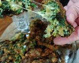 Foto del paso 5 de la receta: Buñuelos de espinaca con queso 🧀 distinto