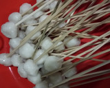 Foto langkah ke 3 dari resep Pentol goreng tepung.