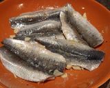 A picture of step 2 of Pan-Fried Sardine Fillets.
