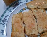 Foto del paso 4 de la receta: Pan con ajo al estilo italiano y sal negra