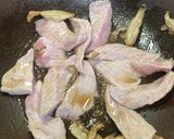 麻油炒高麗菜松阪豬的食譜步驟4照片