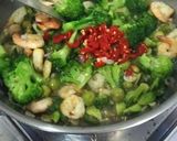Foto langkah ke 3 dari resep Udang Ijo pedes endezzz.