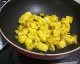 बटाटा भाजी (सात्विक भाजी) (Batata Bhaji Recipe In Marathi) रेसिपी स्टेप 2 फोटो 