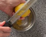 Foto del passaggio 8 della ricetta Ciambella al Limone con Ciliegie