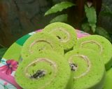 Foto langkah ke 7 dari resep Bolu gulung pandan kukus lembut.