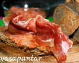 Foto del paso 1 de la receta: Pan payés (Para de pagés) 🍞 🍅