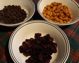 A picture of step 1 of Tart & sweet trail mix.