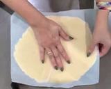 A picture of step 4 of Japanese Strawberry Tart.