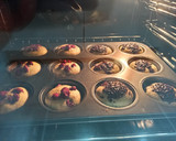 Foto del paso 3 de la receta: Muffins de avena, plátano 🍌,manzana 🍎 y chocolate 85%🍫