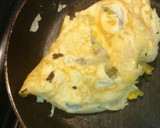 Foto del paso 5 de la receta: Omelette de flor de calabaza y champiñones.ॐ