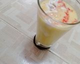 A picture of step 3 of Mango saffron milkshake.