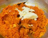 A picture of step 3 of Gajar Halwa.