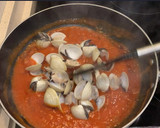 Foto del paso 6 de la receta: Almejas en salsa de tomate