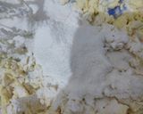 Foto langkah ke 2 dari resep Putri salju teflon.
