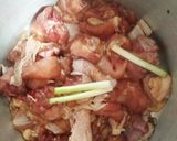 Hình bước làm 1 của món Gà nấu/ hầm coca