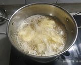 A picture of step 2 of Chatpati Aloo chaat.