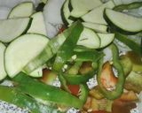 Foto del paso 1 de la receta Pollo con verduras