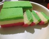 Foto langkah ke 3 dari resep Bolu kukus pelangi amih fania.
