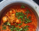 A picture of step 4 of Prawns curry.