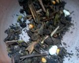 Foto langkah ke 2 dari resep Roasted Tea Milk.