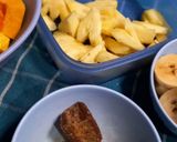 Foto langkah ke 2 dari resep Kolak Pisang Labu Kuning dan Nanas.