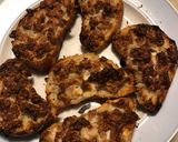 Foto del passaggio 2 della ricetta Crostoni salsiccia e stracchino