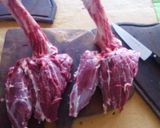 Foto del paso 1 de la receta: Osobuco deshuesado relleno (caracú)