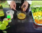 Foto langkah ke 3 dari resep Salad sayur organik lemon sauce.
