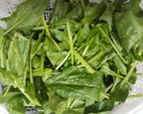 Hình bước làm 1 của món Salad rau bina trái cây