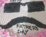 A picture of step 12 of Father's day cream cake.