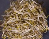 Foto langkah ke 1 dari resep Tumis tauge wortel.