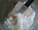 A picture of step 4 of Strawberry red cake.