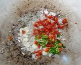 Foto langkah ke 3 dari resep #62 Tumis Daun Mengkudu Tongkol Suir.