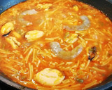 Foto del paso 7 de la receta: Fideuá de fideo grueso con Mejillones y Langostinos