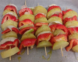 Foto del paso 7 de la receta: Brochetas veganas y crema de apio con espinacas y frutos secos