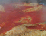 Foto del paso 4 de la receta: Chicharros con fritada en tomate🐟🍅