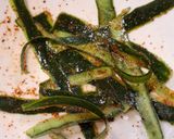 Foto del paso 1 de la receta: Cáscaras de pepino en air fryer