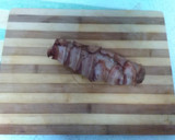 Foto del paso 3 de la receta: Medallones de cerdo albardados con reducción de PX y guarnición de calabacín con salsa holandesa