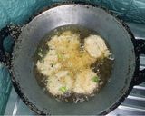 Foto langkah ke 5 dari resep Telur Kelapa Goreng.
