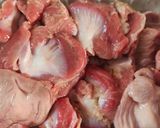 Foto del passaggio 1 della ricetta Durelli di pollo con cipolle