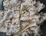 Foto langkah ke 2 dari resep 1119. Nasi Daun Jeruk.